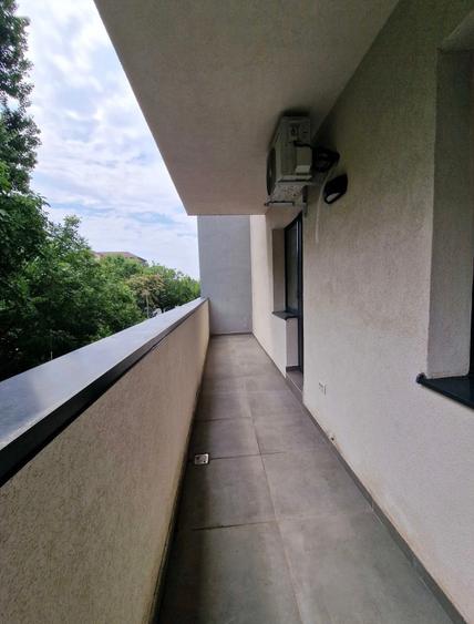 Apartament cu 2 camere semidecomandat în Păcii