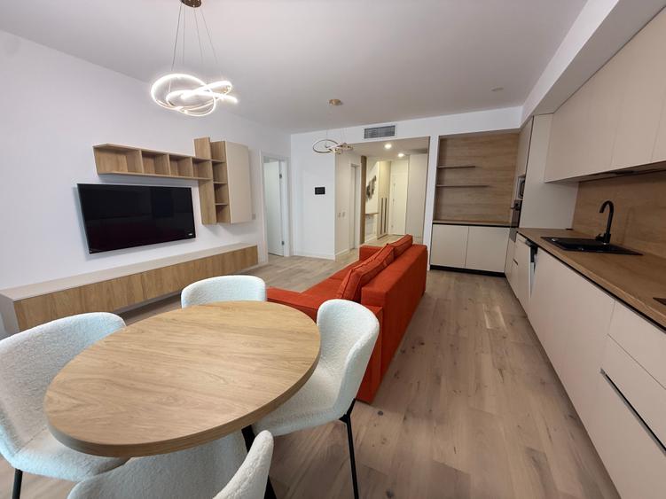 Apartament cu 2 camere semidecomandat în Bucureștii Noi
