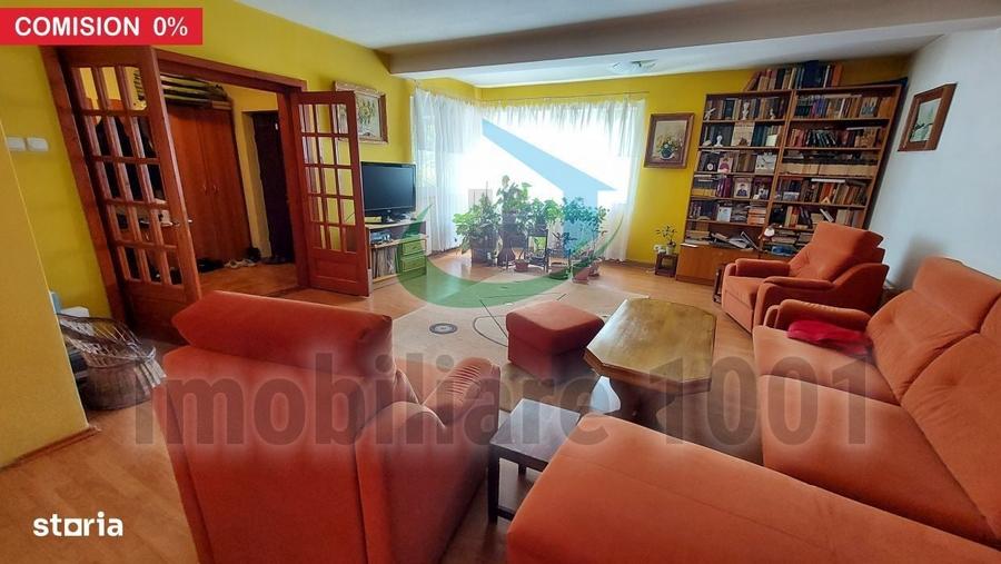 Casă cu 4 camere cu Teren 1855 Mp în Central