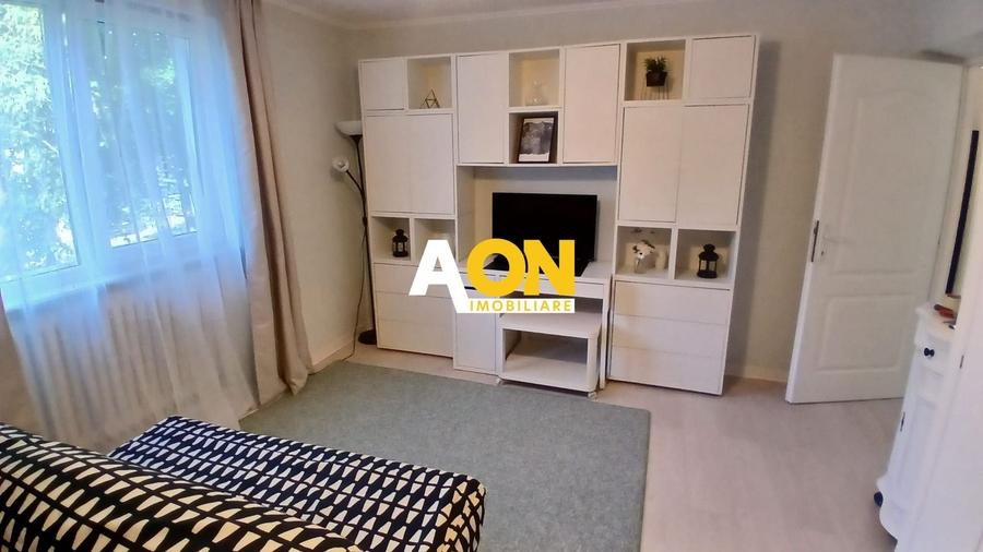 Apartament cu 2 camere,   etaj  1, Cetate - 1