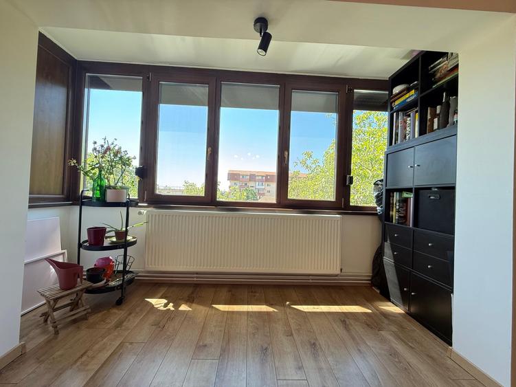 Apartament cu 3 camere decomandat, mobilat în Șagului