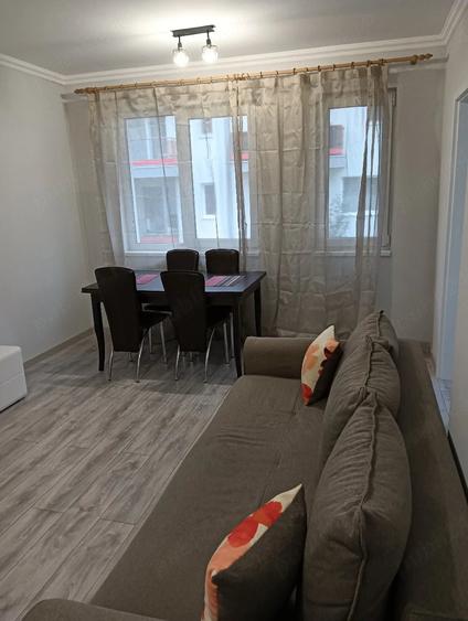 Apartament cu 2 camere semidecomandat în Florești