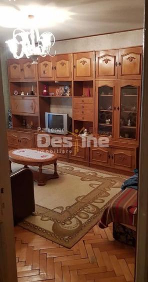 Apartament cu 3 camere decomandat, mobilat în Rahova