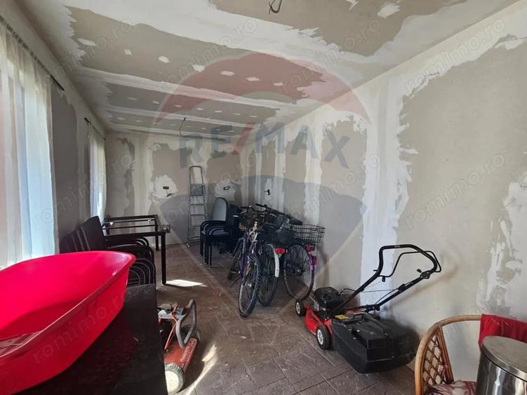 Casă cu Teren 350 Mp în Central