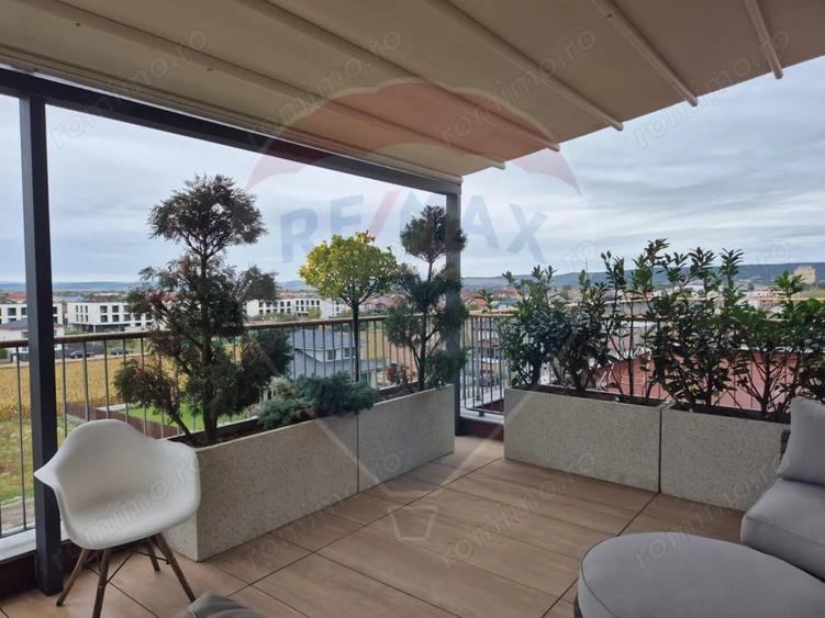 Apartament cu 4 camere decomandat în Unirii