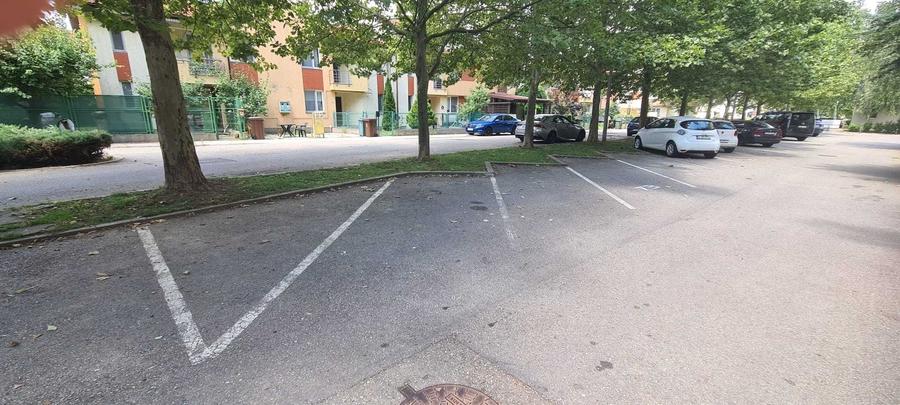 Apartament cu 2 camere semidecomandat în Odăile