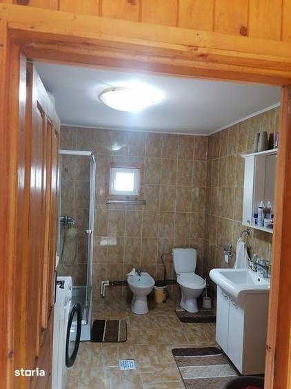 Casă cu 3 camere cu Teren 1450 Mp în Ghizdaru
