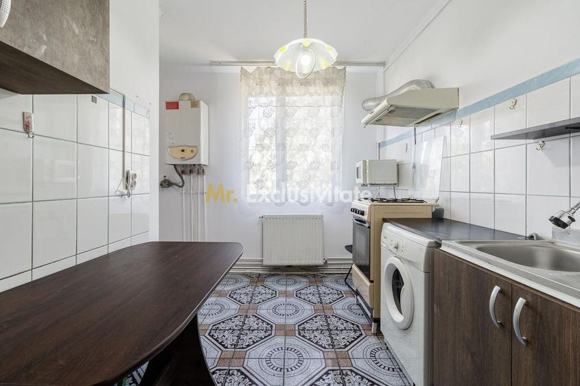 Apartament cu 3 camere decomandat în Drumul Taberei