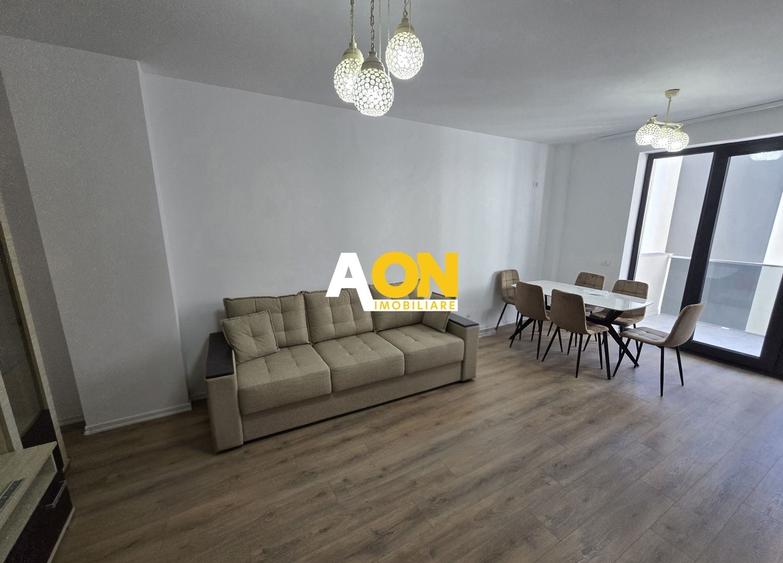 Apartament cu 3 camere decomandat, mobilat în Central
