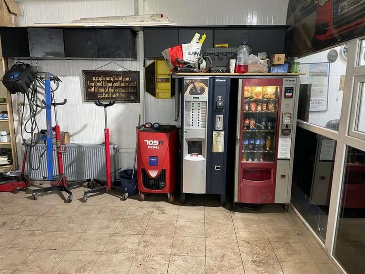 Spațiu comercial, de 100 mp, în Vitan