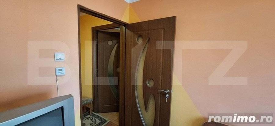 Apartament 2 camere , cu 2 balcoane ?i pivni?a , zona Micro 17 - 10