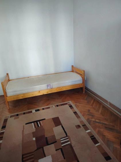 Apartament cu 4 camere decomandat în Zorilor