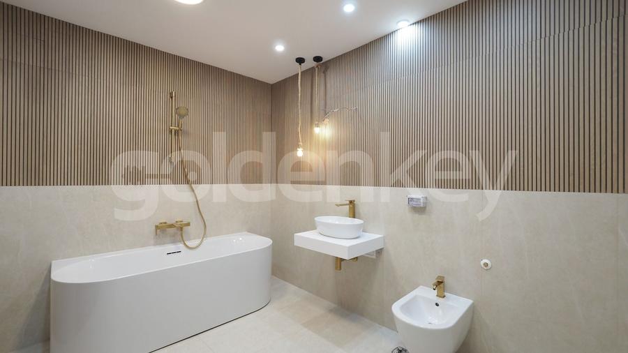 Apartament cu 3 camere decomandat, mobilat în Primăverii