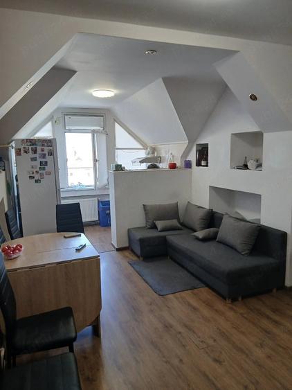 Apartament cu 3 camere decomandat în Ultracentral