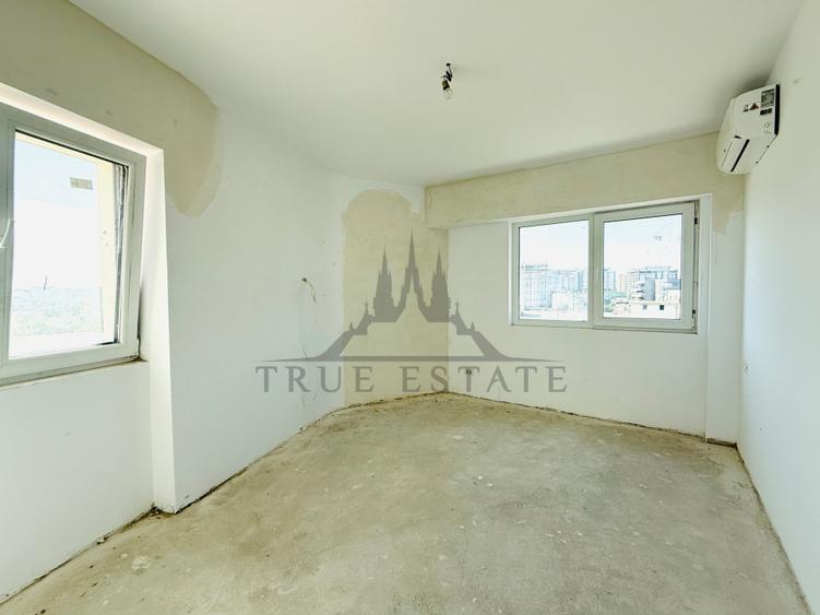 Penthouse cu 5 camere decomandat, mobilat în Timpuri Noi
