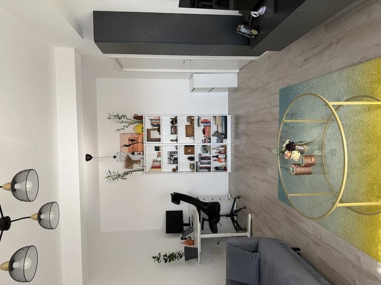Apartament cu 2 camere decomandat în Titan