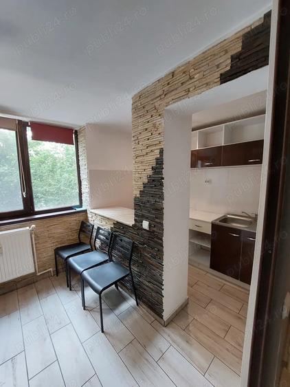 Garsonieră decomandată în Mazepa 1