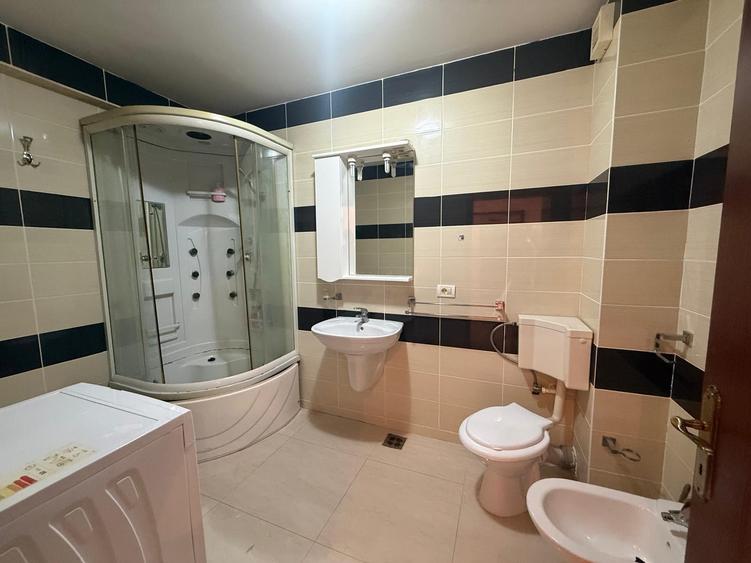Apartament cu 3 camere decomandat în Tomis Nord