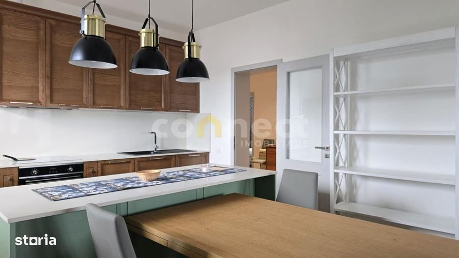 Apartament cu 4 camere în Central