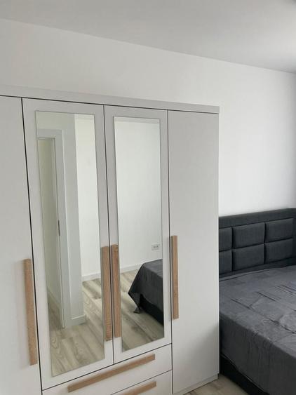 Apartament cu 2 camere semidecomandat, mobilat în Tineretului