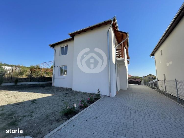 Casă cu 4 camere cu Teren 250 Mp în Central