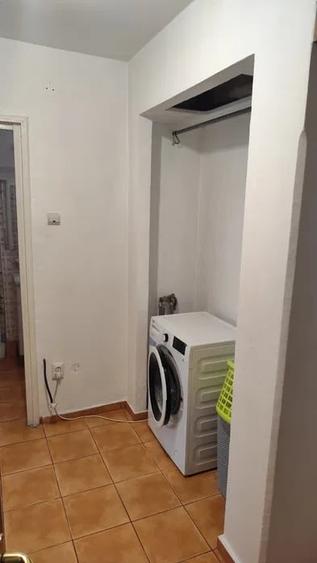 Apartament cu 3 camere semidecomandat, mobilat în Obor