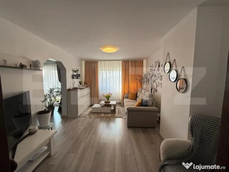 Apartament cu 4 camere decomandat în Carpați 1