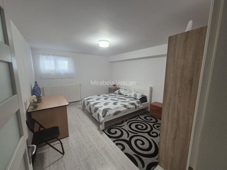 Inchiriez apartament 3 camere