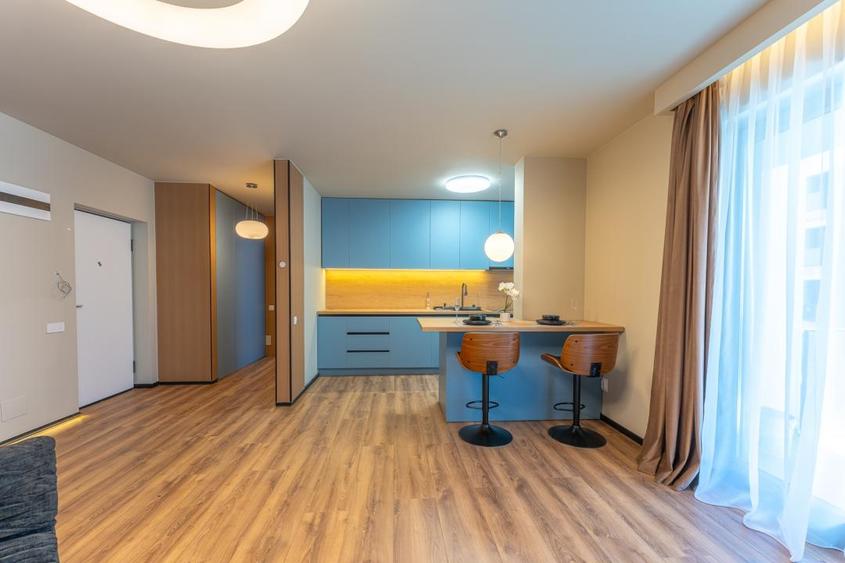 Apartament cu 2 camere semidecomandat, mobilat în Între Lacuri