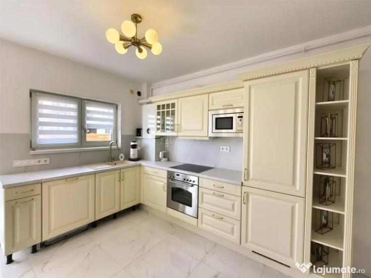 Apartament cu 3 camere semidecomandat în Central