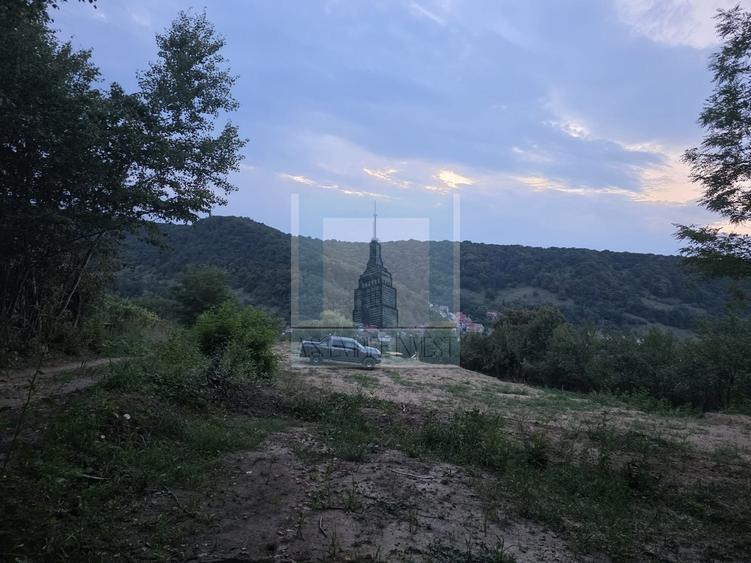 Teren Construcții intravilan de 1550 mp, în Central
