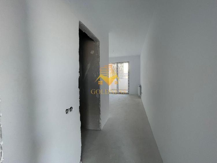 Apartament cu 3 camere decomandat în Între Lacuri
