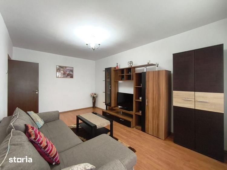 Apartament cu 3 camere în Drumul Taberei