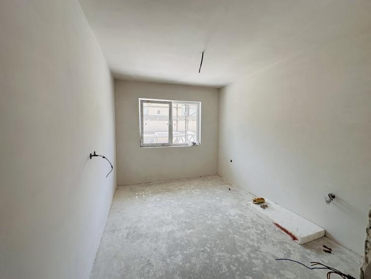 Apartament cu 2 camere decomandat în Chiajna