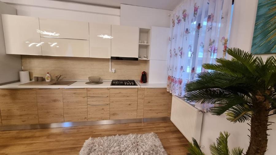 Apartament cu 2 camere decomandat în Calea Moroieni