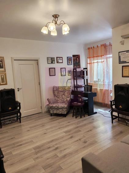 Apartament cu 2 camere decomandat în Foișorul de Foc