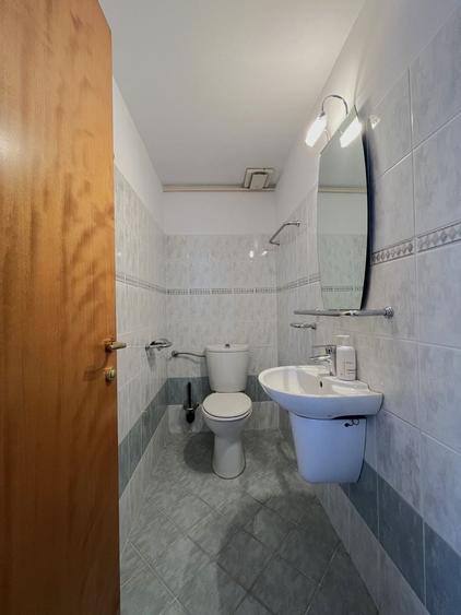 Apartament cu 3 camere decomandat, mobilat în Arcul de Triumf