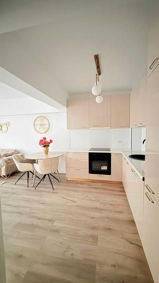 Apartament cu 2 camere decomandat în Lotus