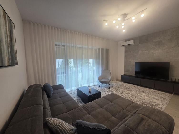 Duplex cu 6 camere cu Canalizare în Pipera