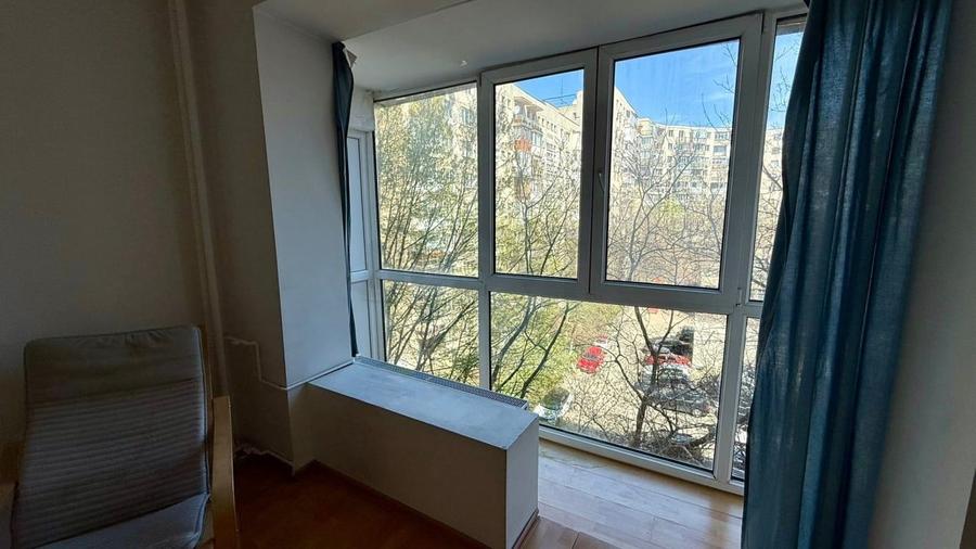 Apartament cu 3 camere decomandat, mobilat în Tineretului