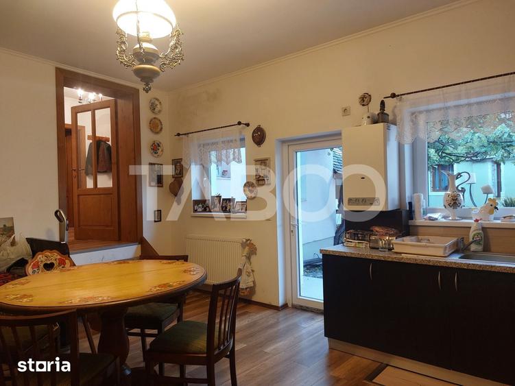Casă cu 1 camere cu Teren 50 Mp în Sadu