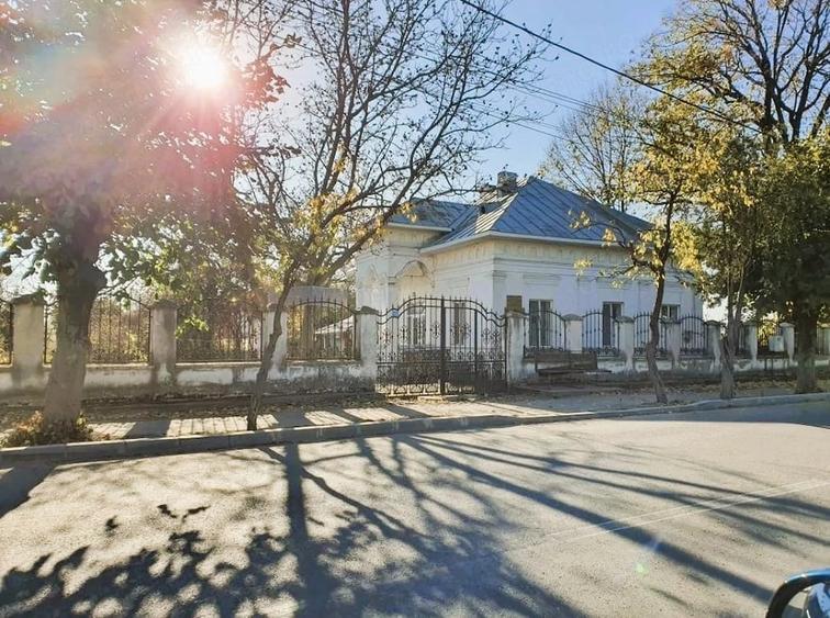 Casă cu Teren 3032 Mp în Ultracentral