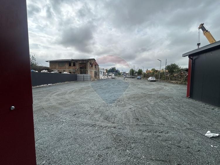 Spațiu industrial, de 350 mp, în Central