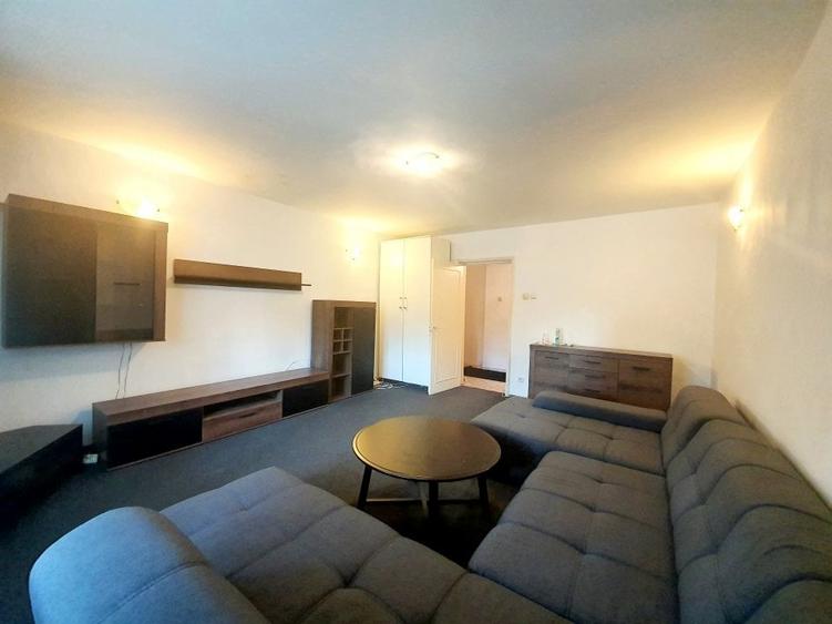 Apartament cu 2 camere decomandat, mobilat în Barbu Văcărescu