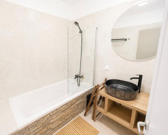 Apartament cu 2 camere decomandat, mobilat în Hipodrom