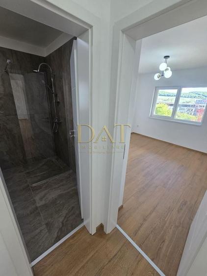 Apartament cu 3 camere în Baciu