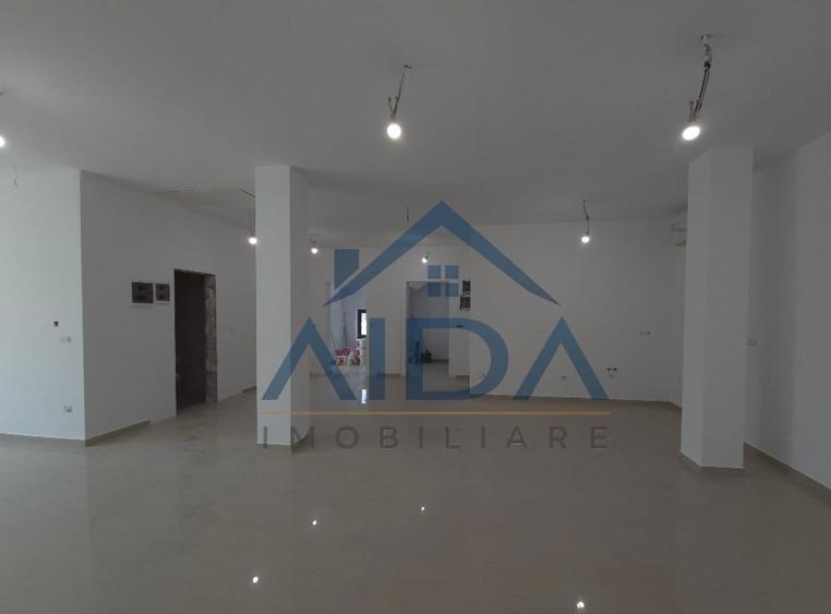 Birou, de 50 mp, în Complex Studențesc