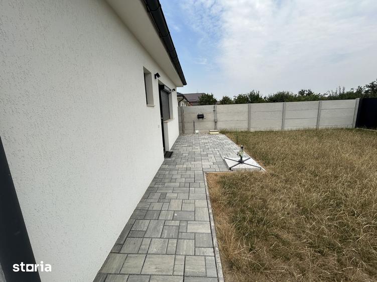 Casă cu 3 camere cu Teren 470 Mp în Central