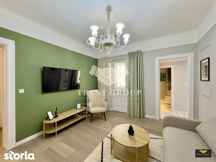 Apartament cu 3 camere semidecomandat, mobilat în Centrul Civic
