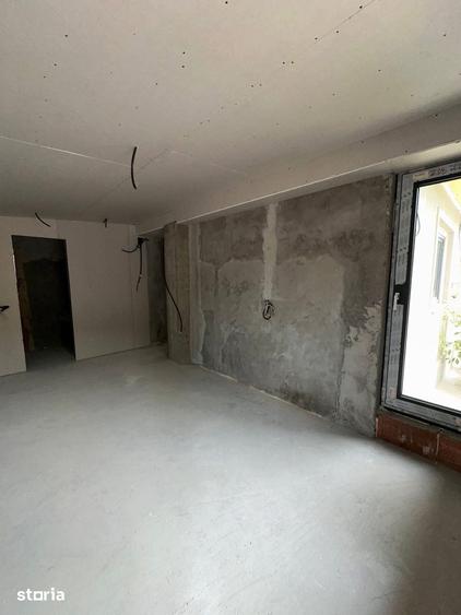 Casă cu 3 camere cu Teren 380 Mp în Central